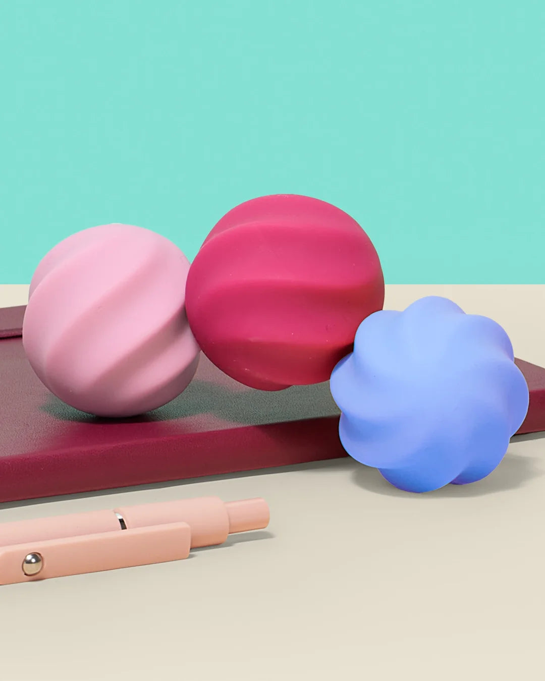 ODDS SILICONE FIDGET MAGNETS BERRY
